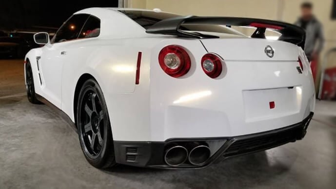 3M™ 2080 Gloss White Gold Sparkle GP240