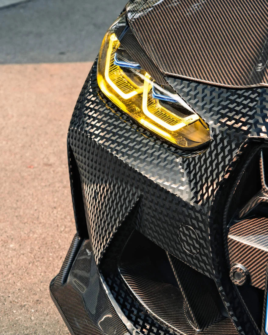 VVIVID+ Designer Carbon Fiber (Triangles)